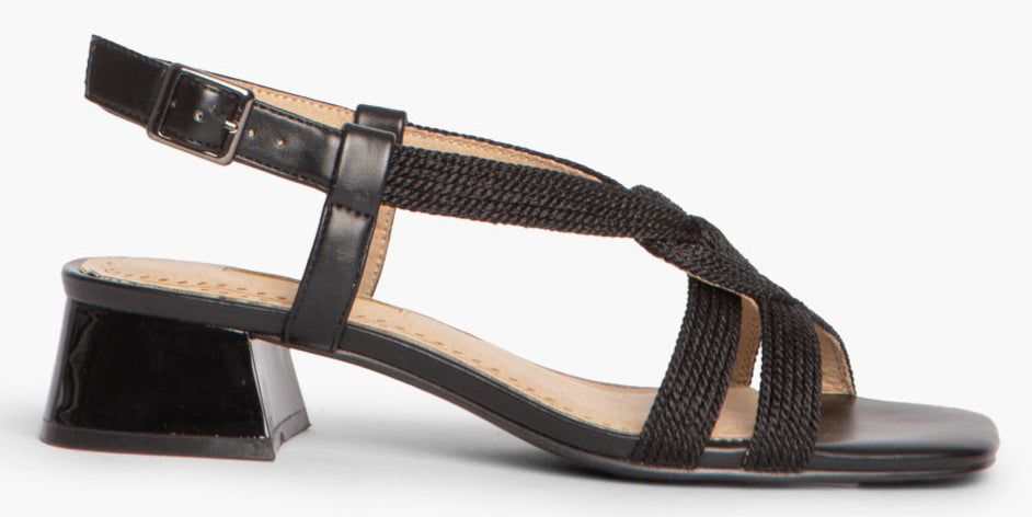 Victoria Tacón Negro